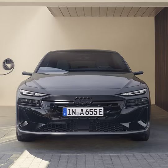 Frontansicht des Audi A6 Avant e-tron