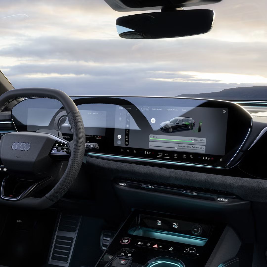 Nahaufnahme des MMI-Displays im A5 Avant e-hybrid