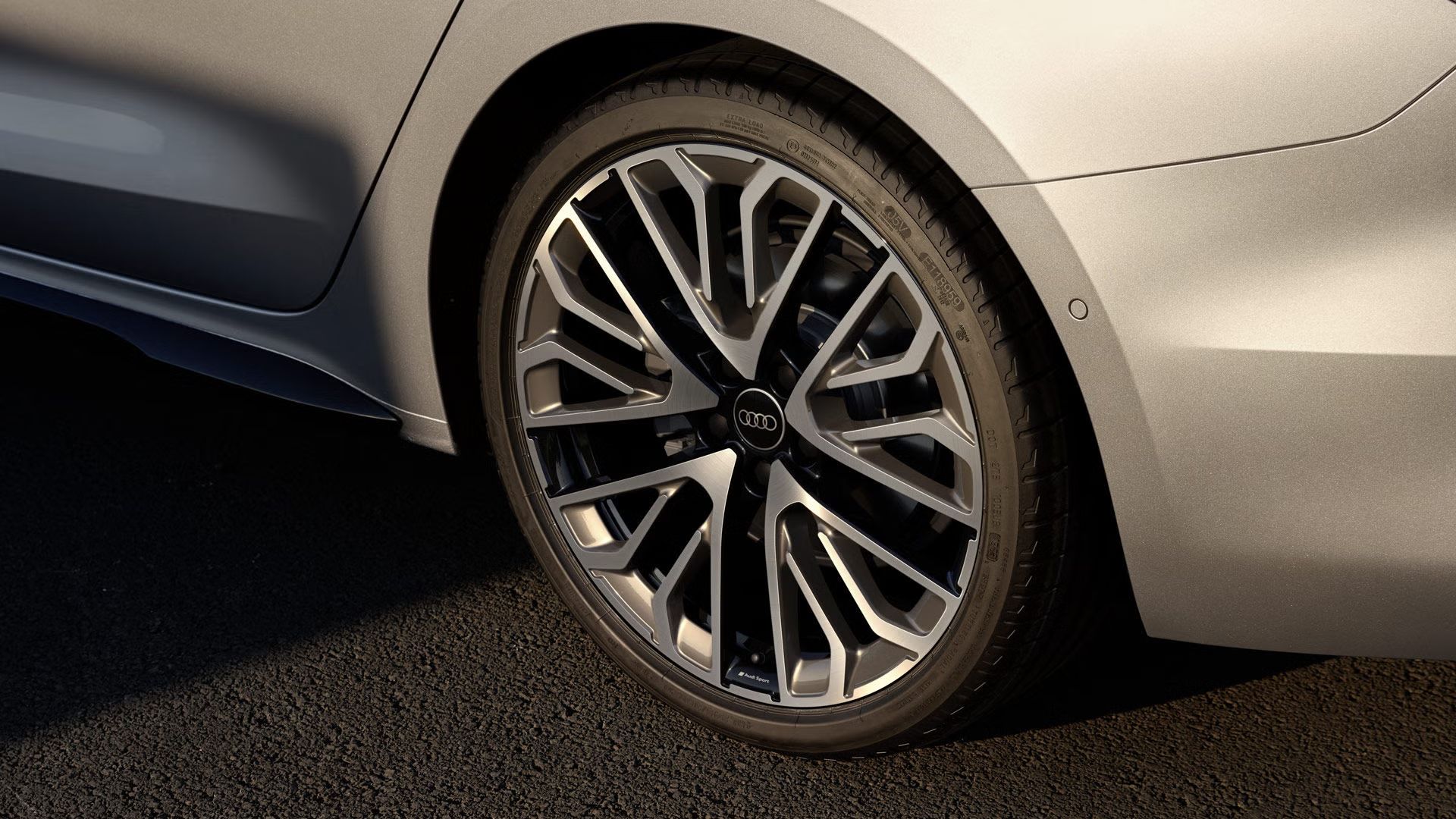 Nahaufnahme der Felgen am A5 Avant.