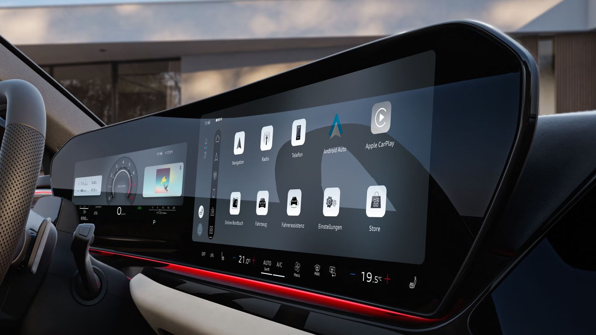 Blick auf das MMI Display und das Fahrerdisplay des A6 Avant von der Beifahrerseite. 
