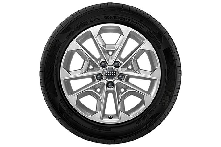 Audi Q2 5 V Speichen Design Winterkomplettrad