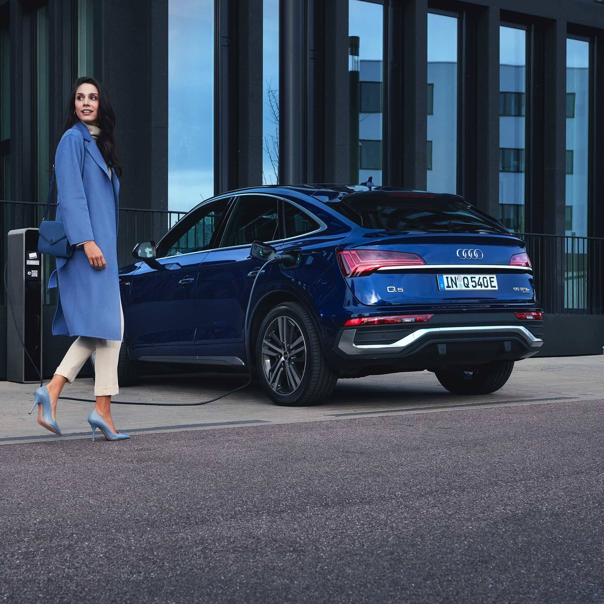 Heckansicht Audi Q5 Sportback TFSI e