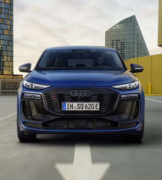 Frontansicht des Audi SQ6 Sportback e-tron
