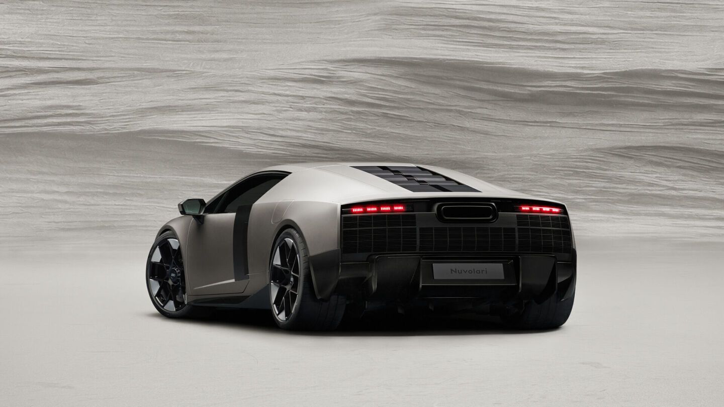 Heckansicht des Audi Nuvolari in Titanium