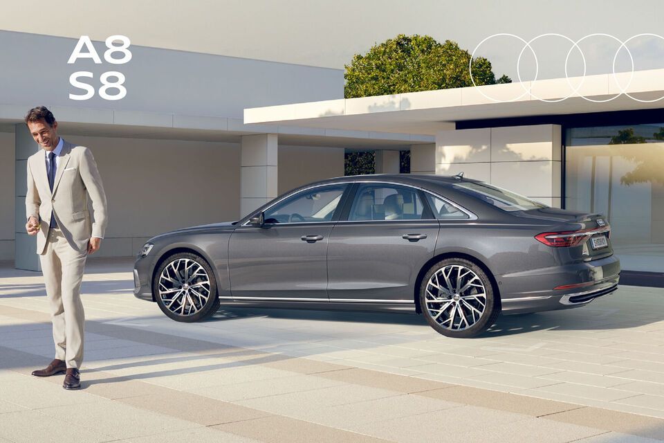 Titelbild der Verkaufsunterlagen des Audi S8 TFSI 