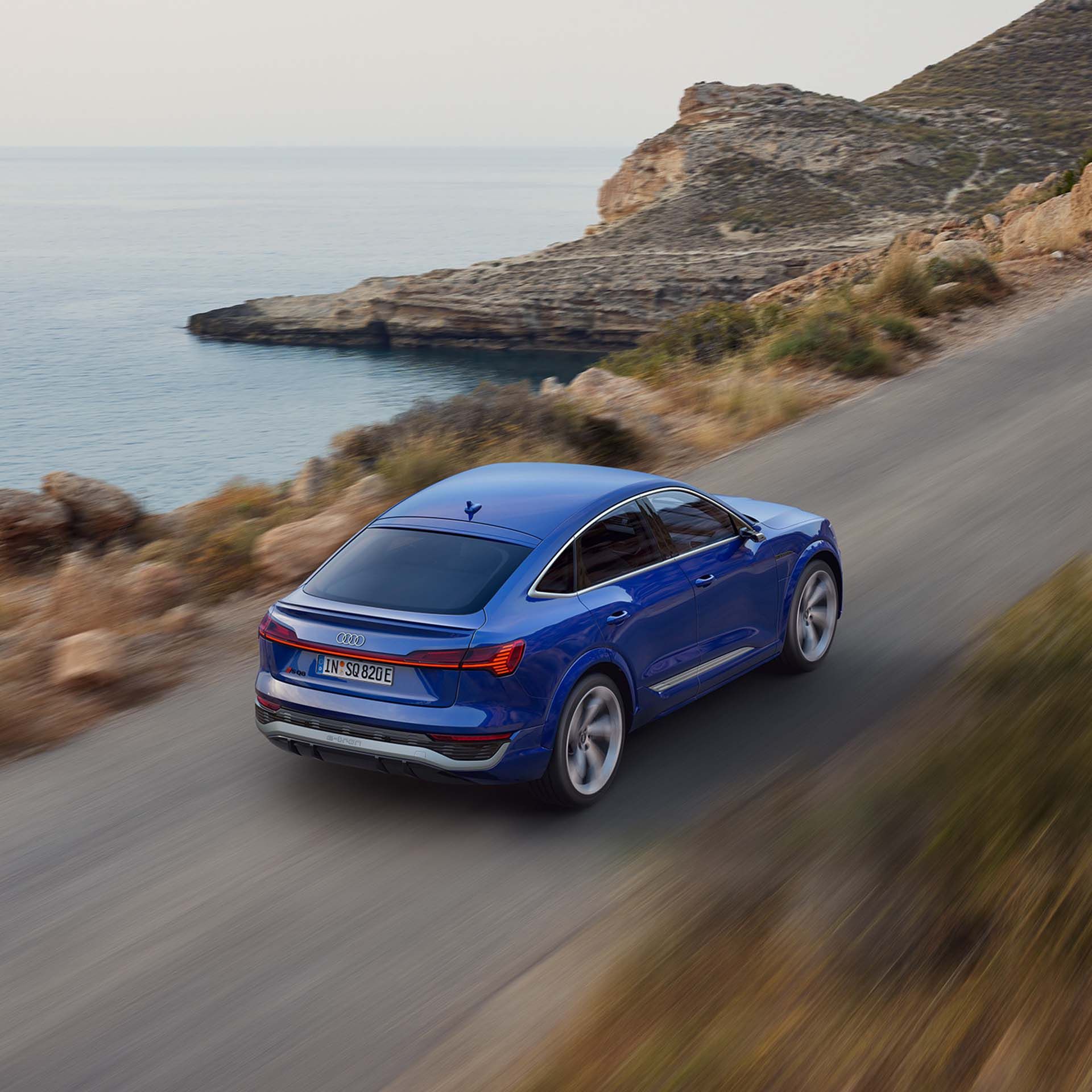 Dynamische Topansicht Audi SQ8 Sportback e-tron