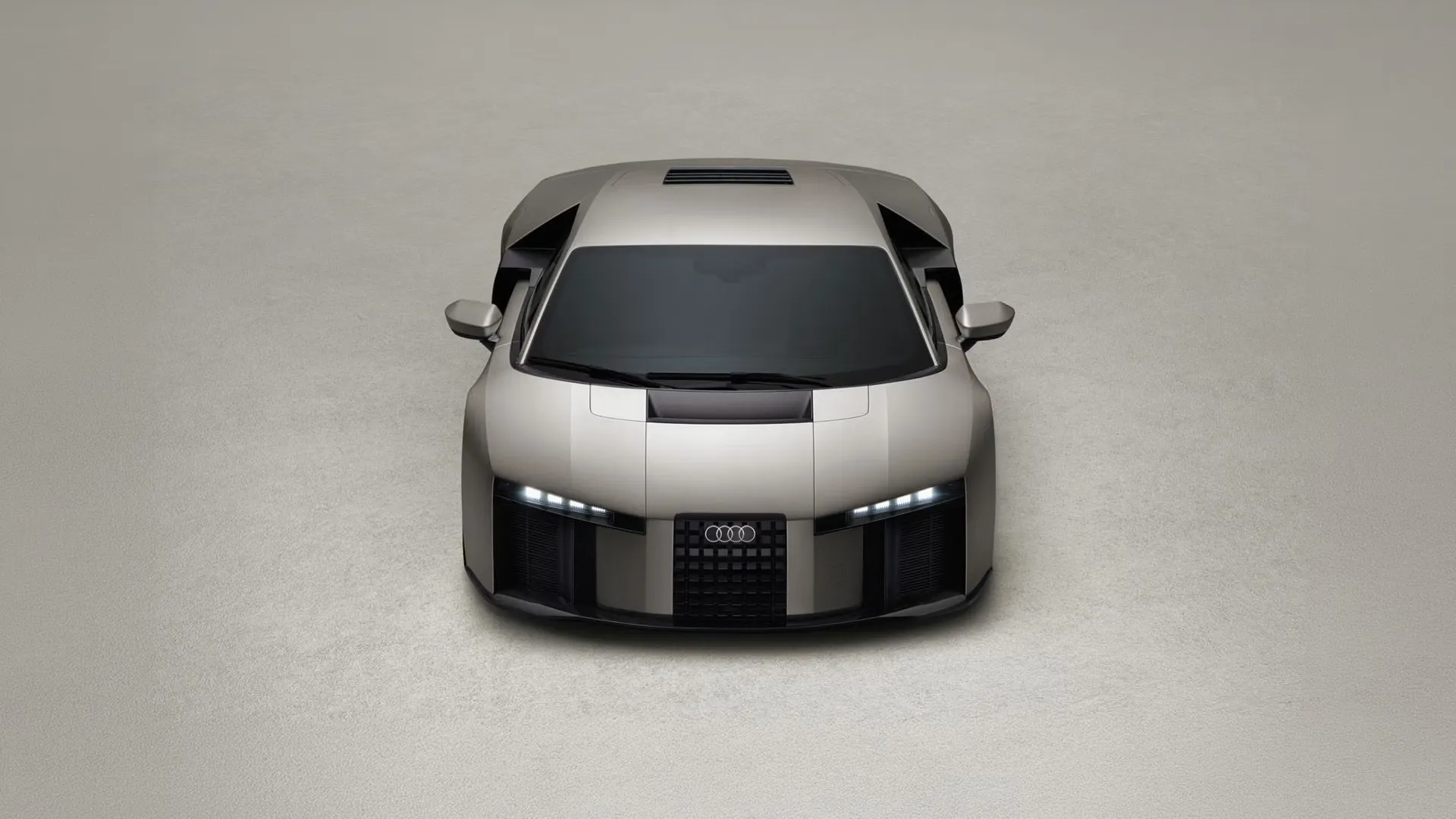 Frontansicht des Audi Nuvolari Hybrid-Supersportwagens in der neuen Farbe Titanium.