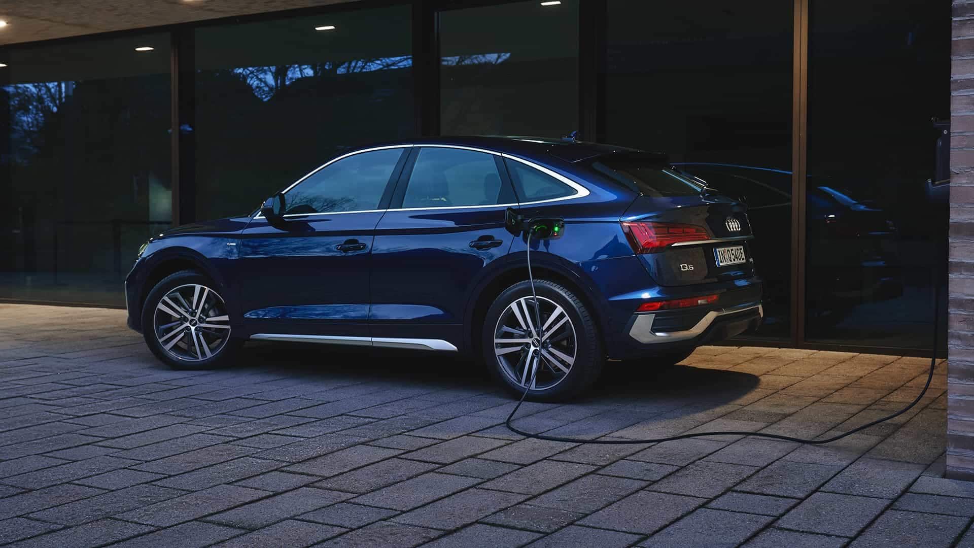 Seitenansicht Audi Q5 Sportback TFSI e