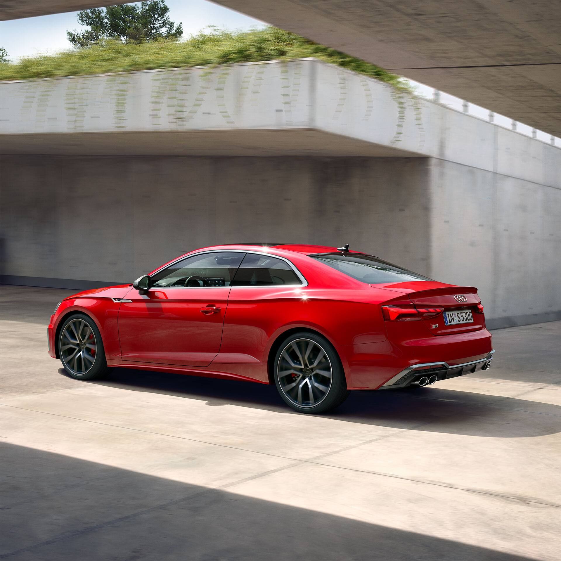 Seitenansicht des Audi S5 Coupe