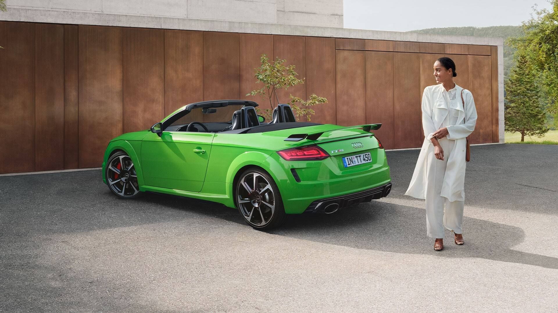 Audi TT RS Roadster seitliche Heckansicht