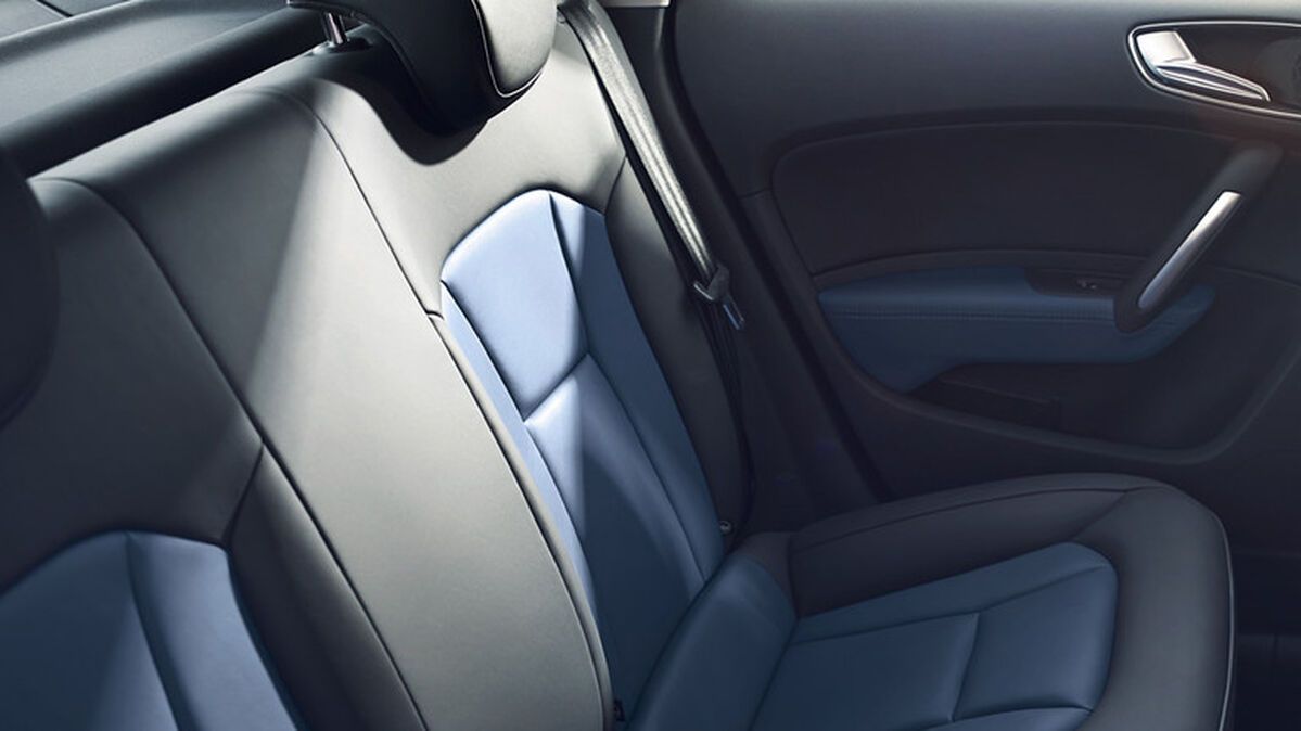 Blick auf die Rücksitze eines Audi