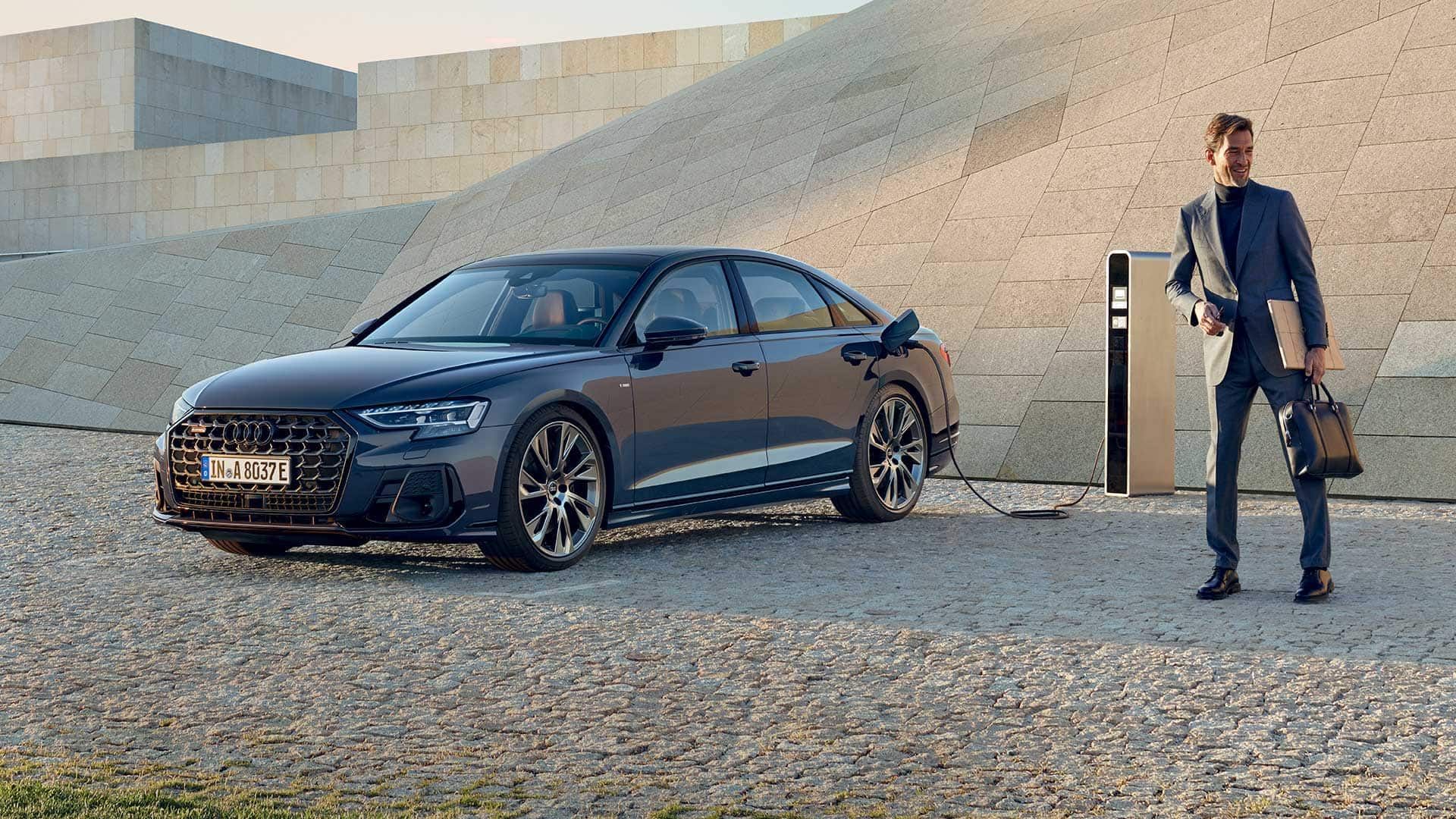 Ladesituation Audi A8 TFSI e